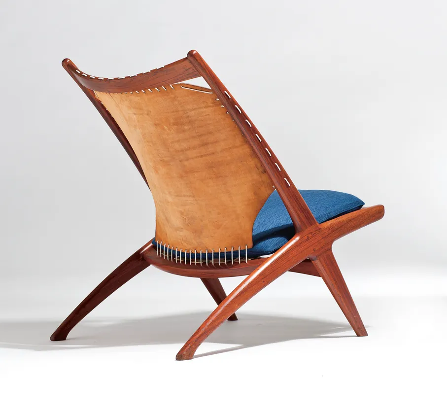 Fredrik Kayser for Rastad & Relling Tegnekontor. Modell: Krysset. Produsert av Gustav Bahus Eftf. Tegnet i 1955. (Foto: Blomqvist)